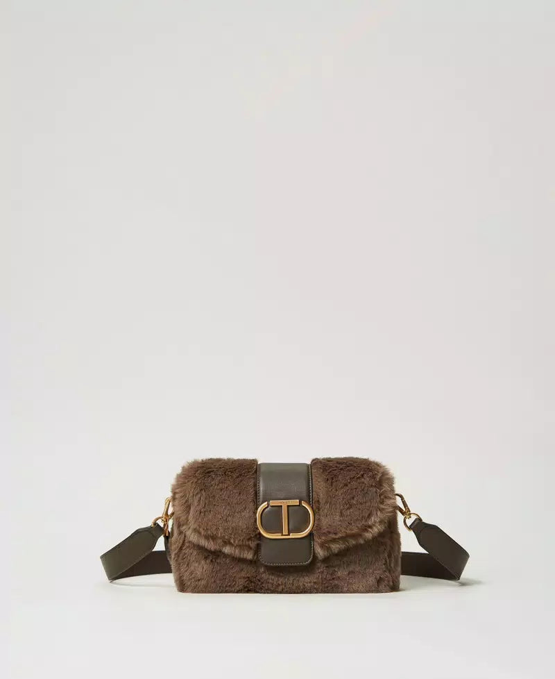 Bolso de hombro falso marrón