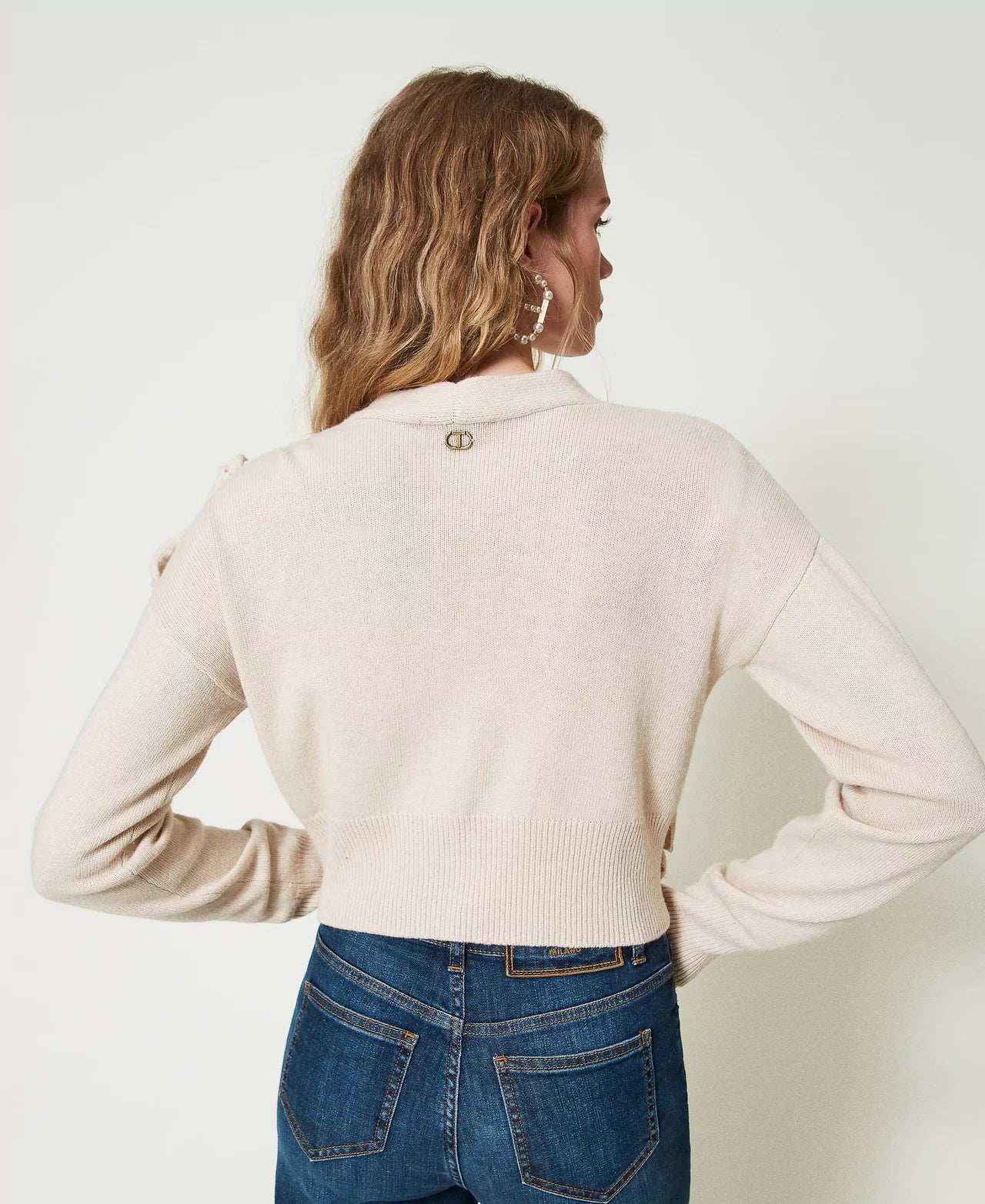 Cardigan with ruffles