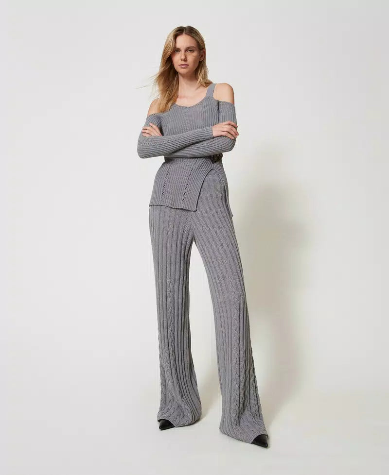 Flared trousers with cable knit pattern