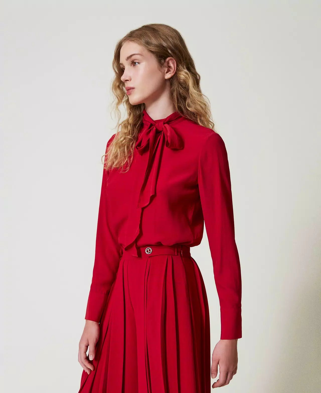 Silk blend blouse with bow