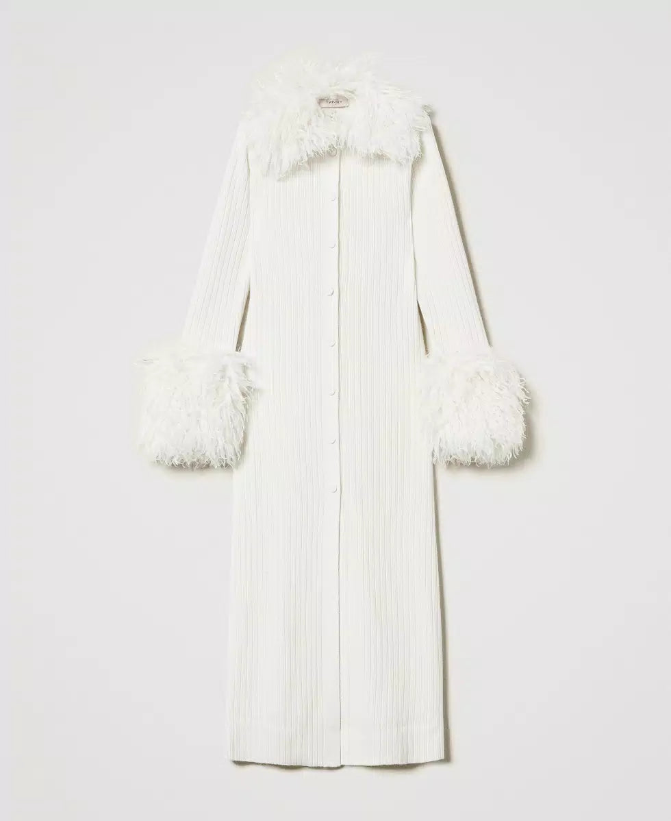Vestido largo tipo cárdigan de mezcla de lana y piel sintética
