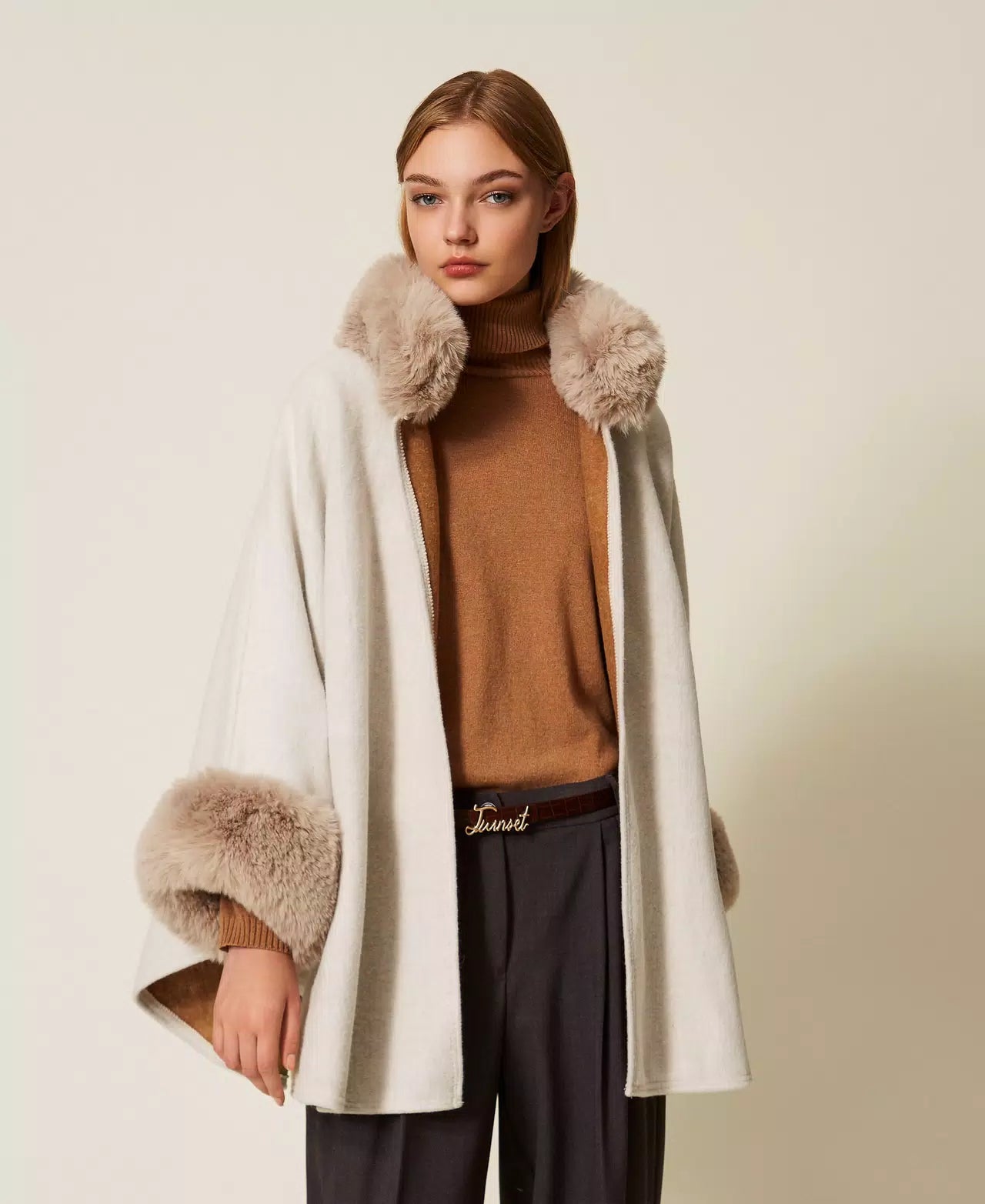 Wool cloth and faux fur poncho