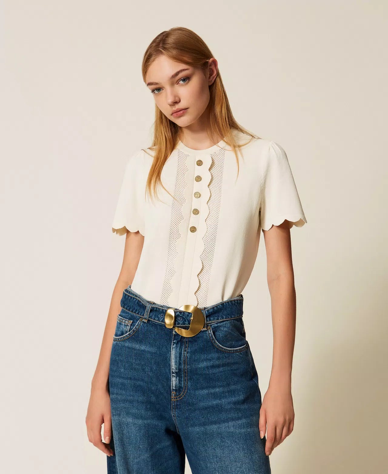 Scalloped sweater with Oval T buttons