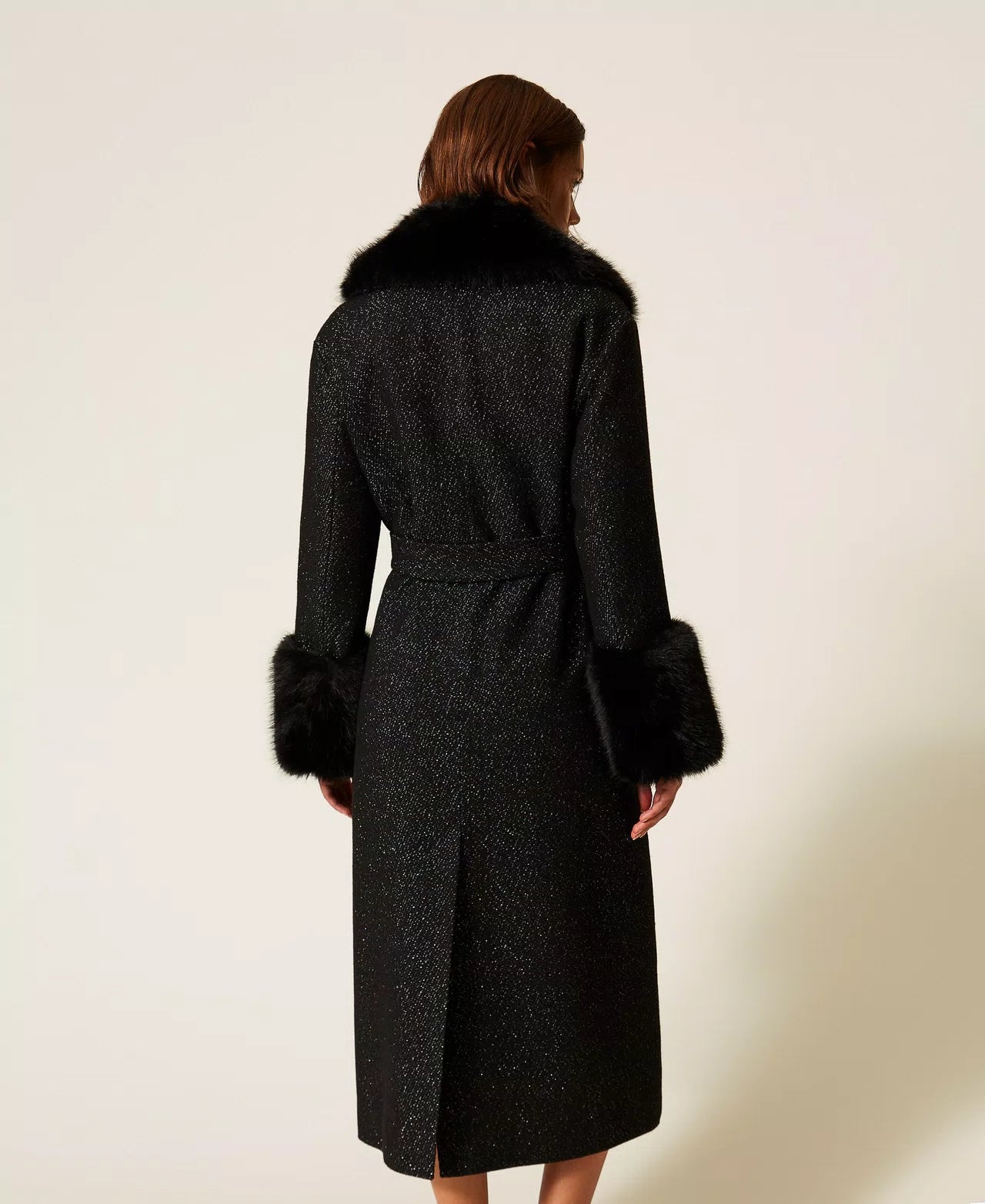 Long wool cloth coat with faux fur