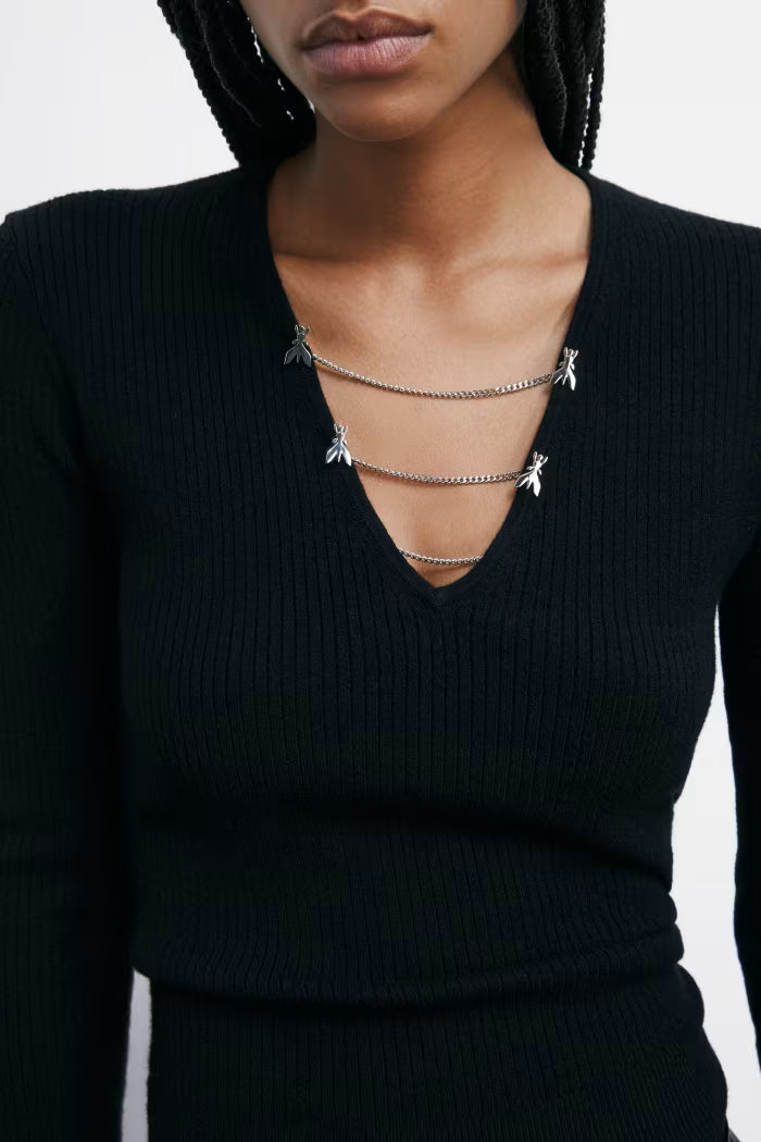 Fitted sweater with chains