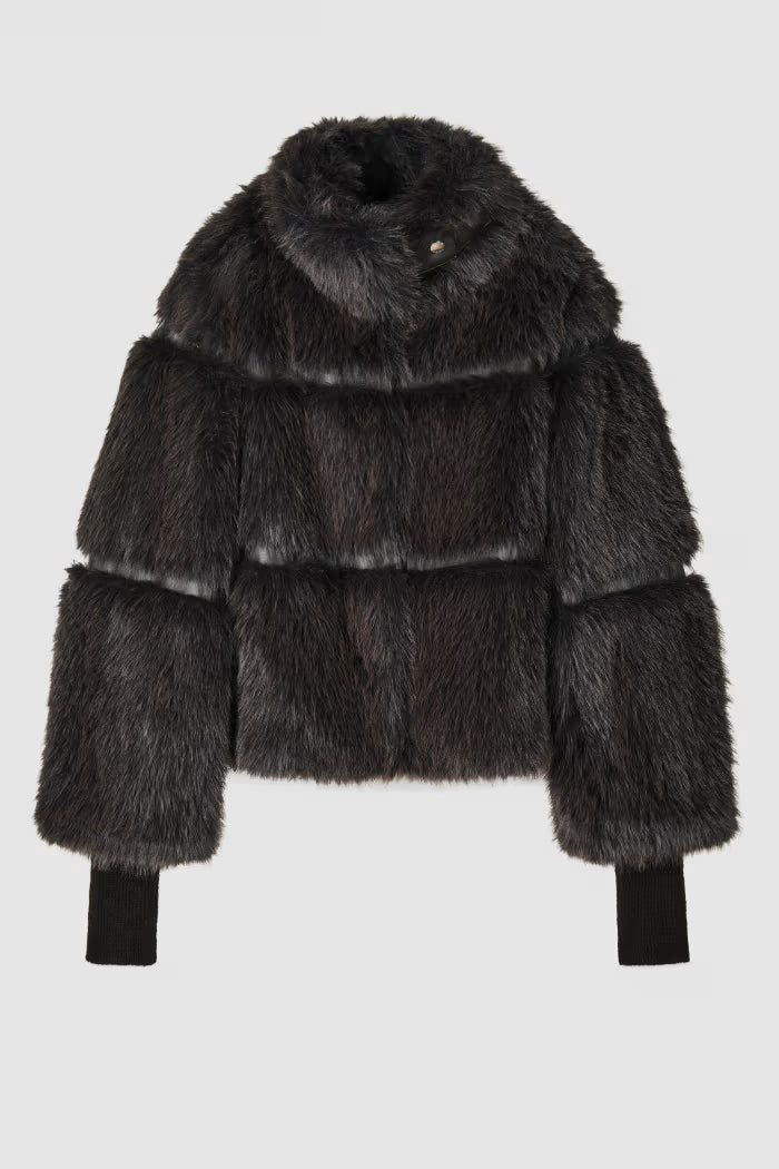 Short fluffy jacket