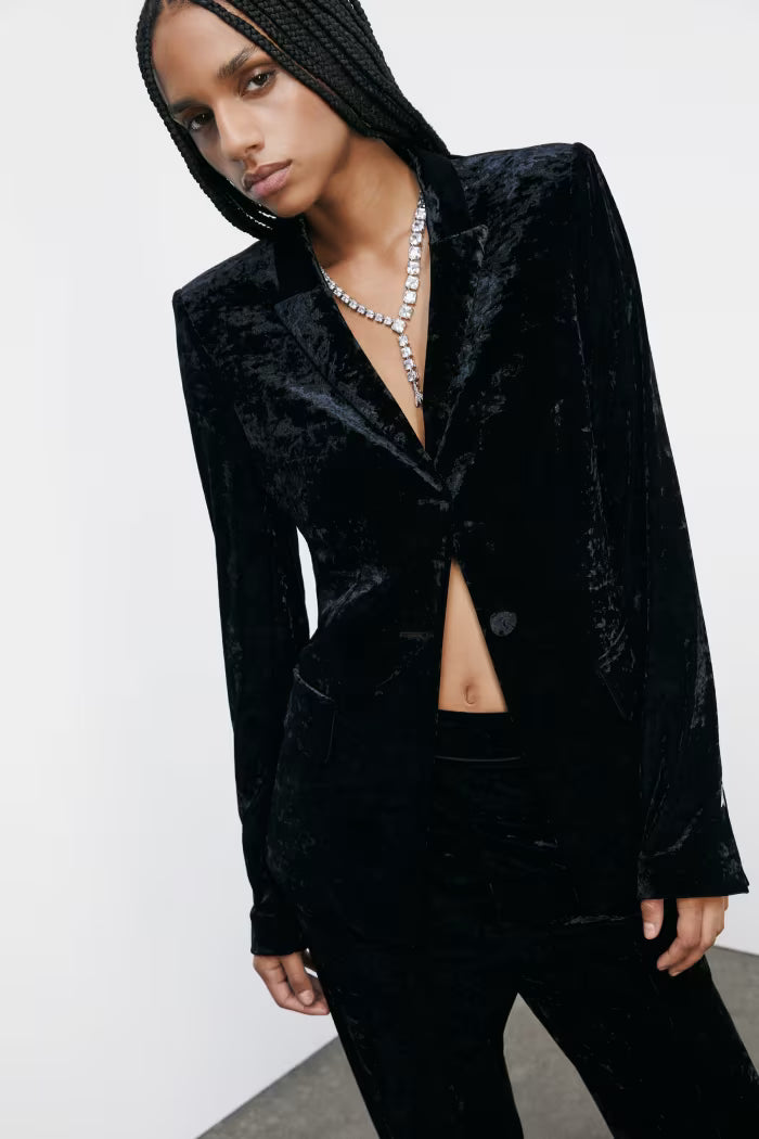 "ESSENTIAL" velvet blazer