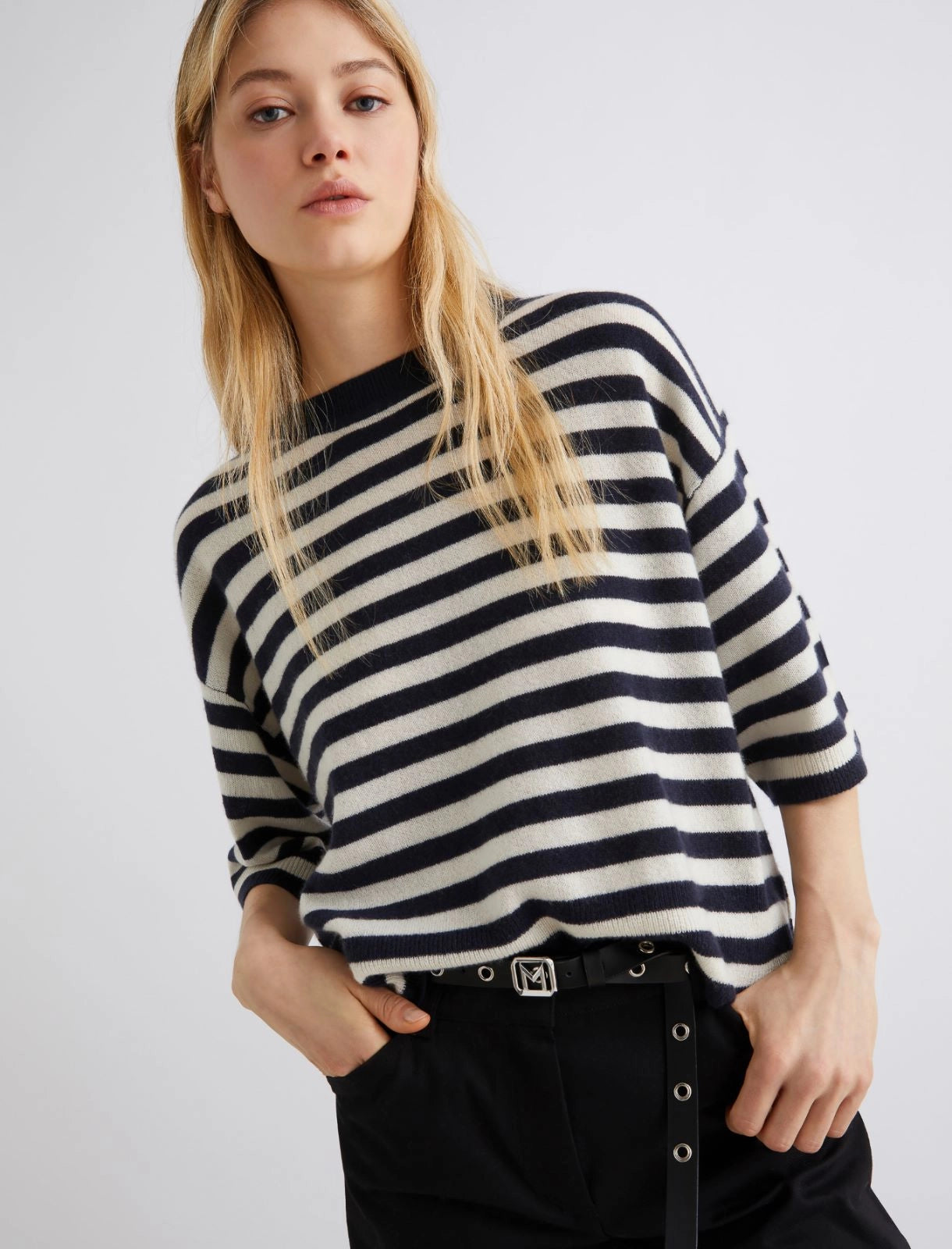 suéter de cuello redondo de cachemir