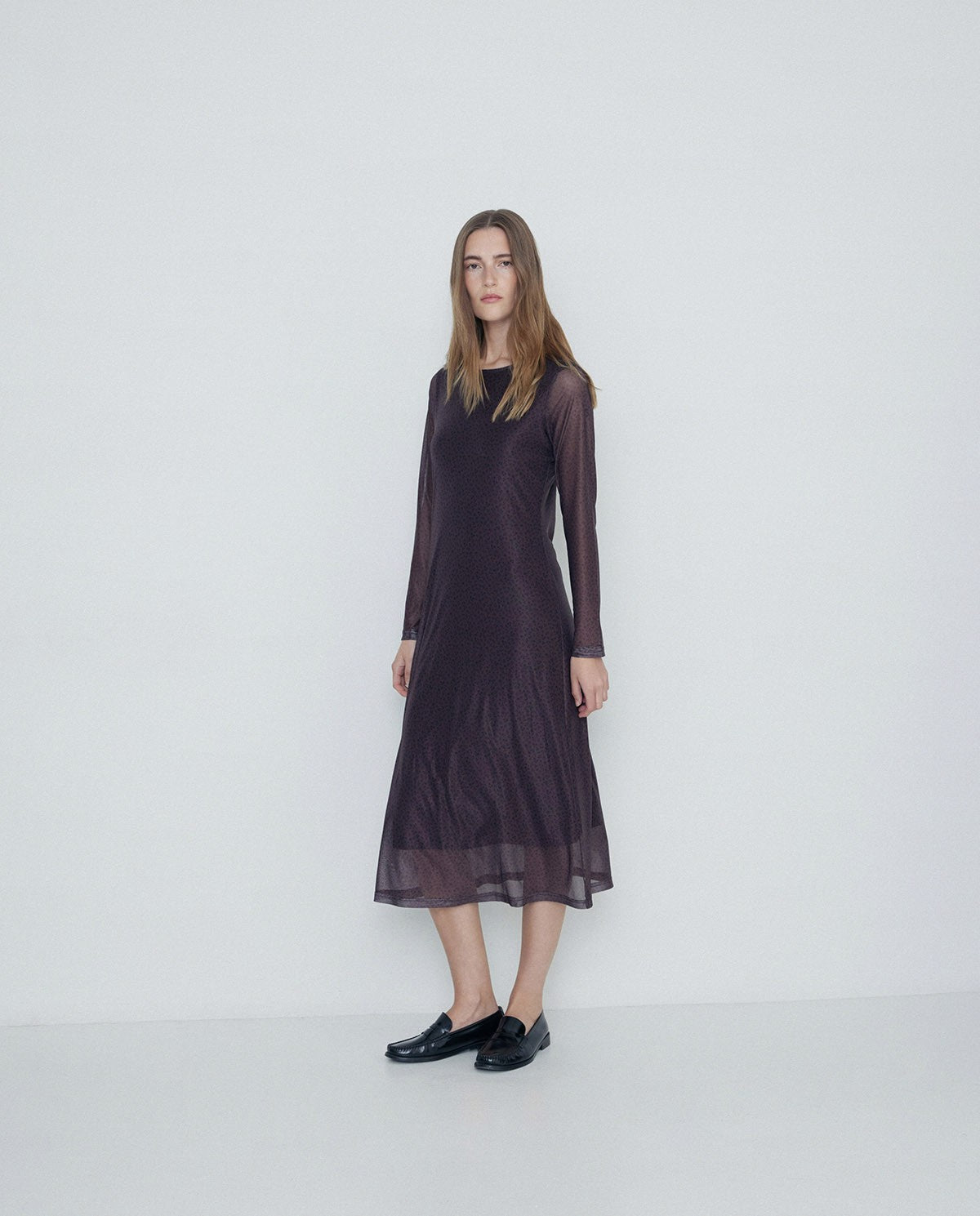 Vestido midi de tul color chocolate