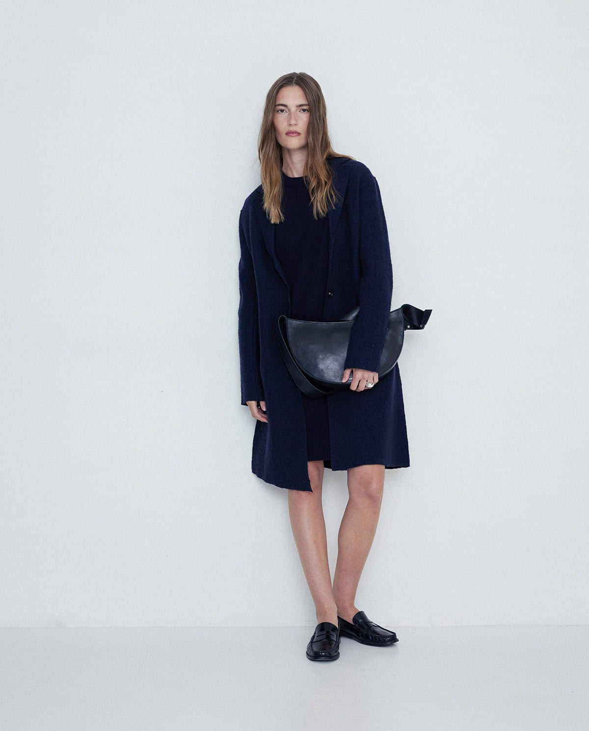 Vestido midi de lana azul marino