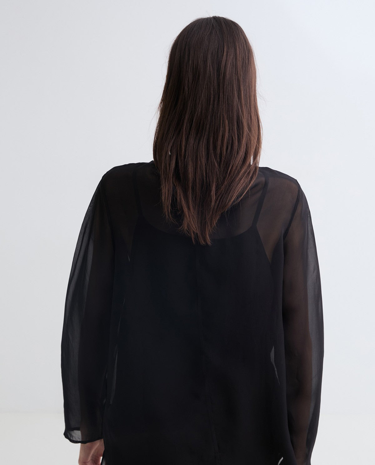 blusa de organza negra transparente