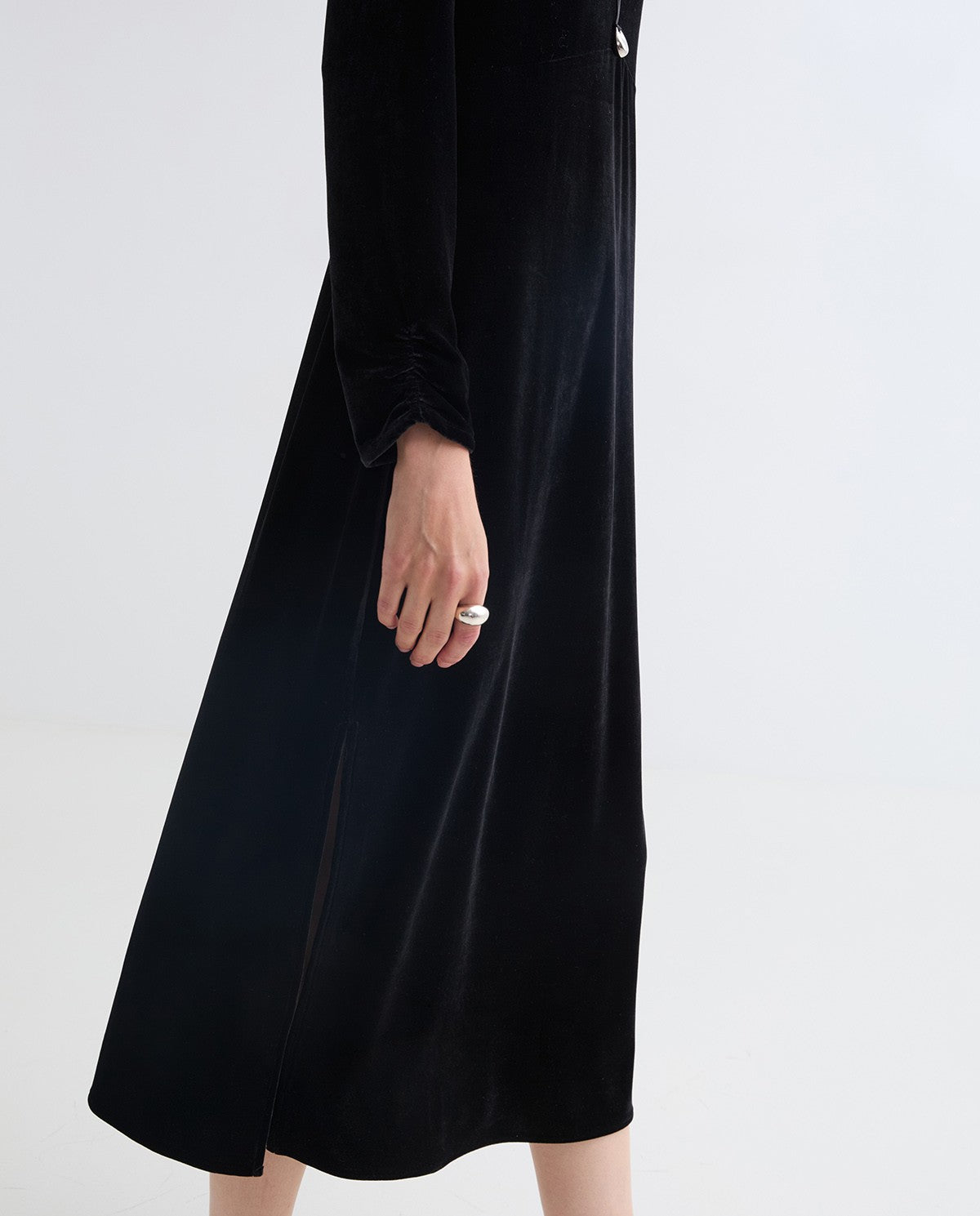 Black V-neck velvet midi dress