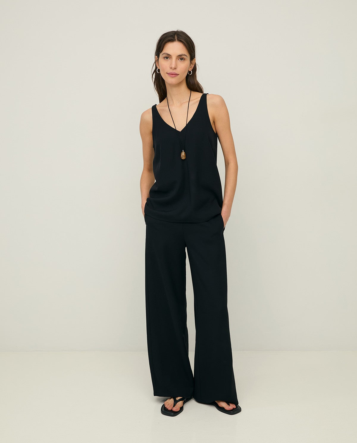 Flowy wide-leg trousers