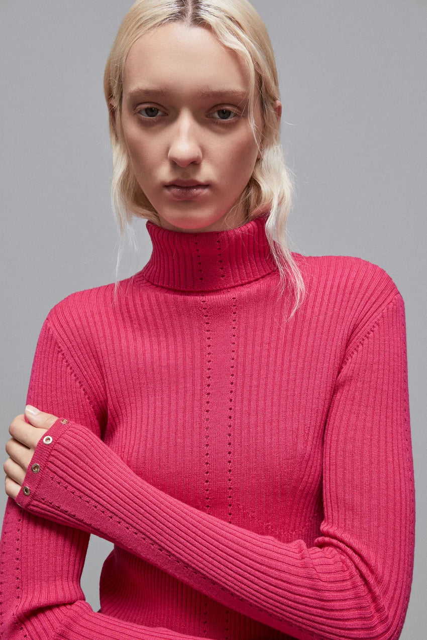 Suéter de cuello alto de pura lana suave Essential