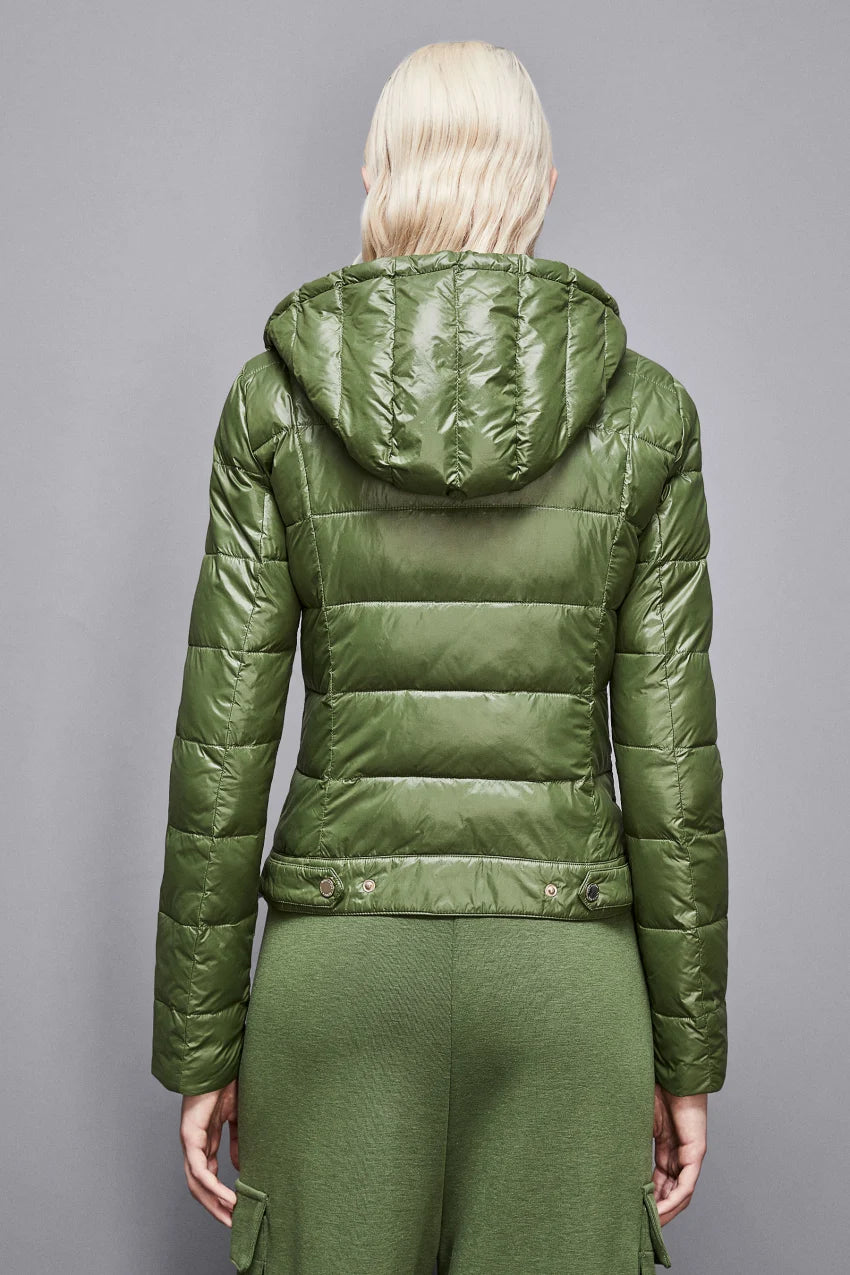 Chaqueta acolchada ultraligera con capucha