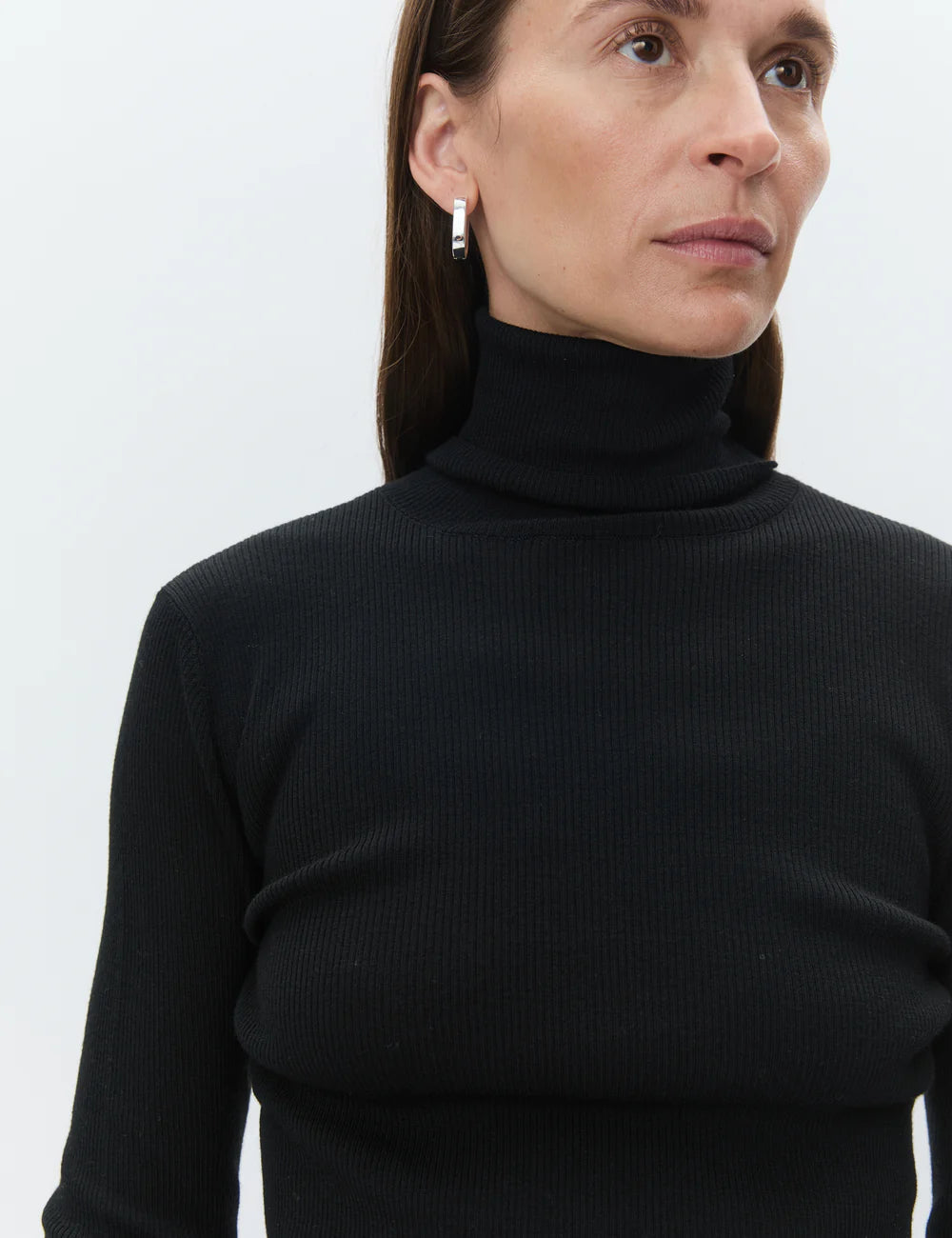 Suéter de punto con cuello vuelto Sierra negro
